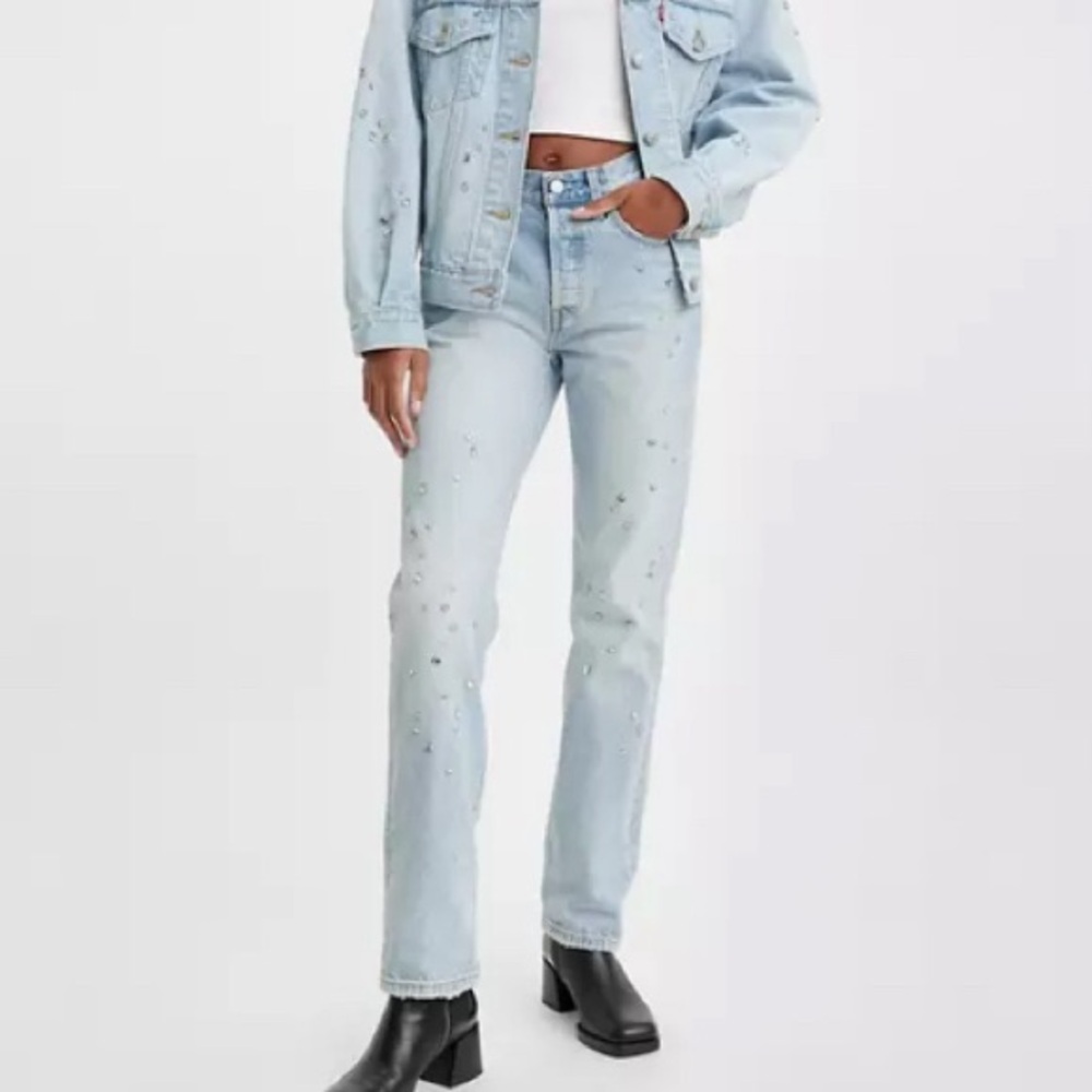 Classic NWT Levi’s 501s in “bling blau.” Light wash highrise, rhinestones, studs